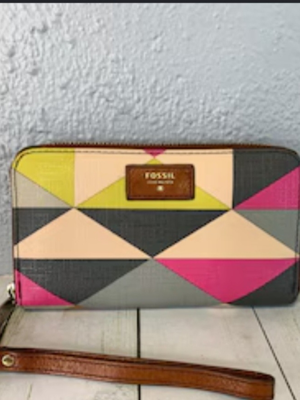 Fossil Jayda Colorblock Geometric Zip Wallet in Pink, Gray & Yellow